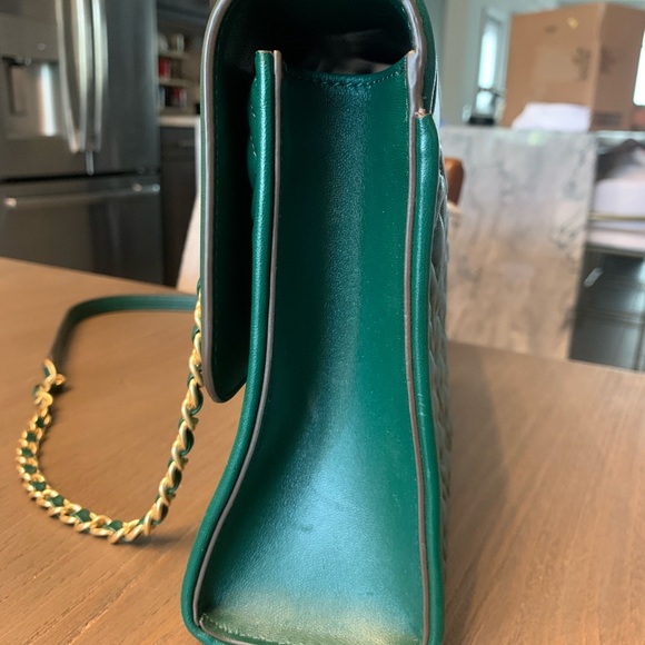 Tory Burch Green Fleming Convertible Shoulder Bag - Picture 6 of 8